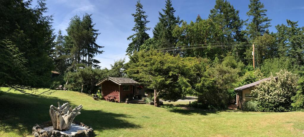 Driftwood Village Cottages Sturdies Bay Exterior foto
